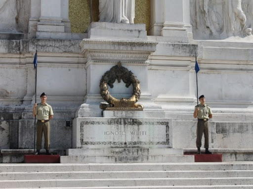 GIORNATA DELLUNIT NAZIONALE E DELLE FORZE ARMATE, IL 4 NOVEMBRE PIOMBINO CELEBRA IL CENTENARIO DEL MILITE IGNOTO